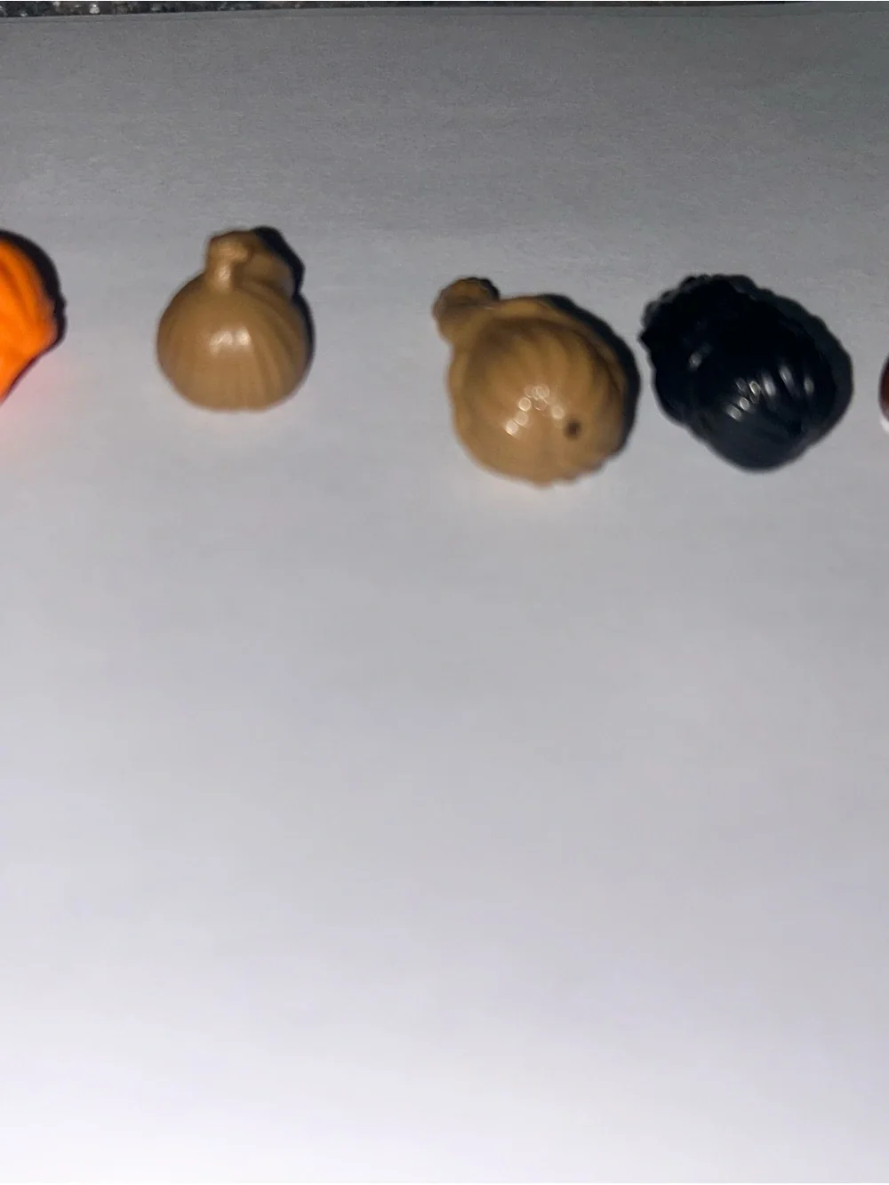 5 x Lego Minifigures hair pieces